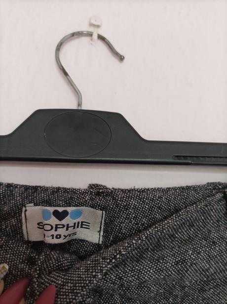 Spoločenské nohavice, 146