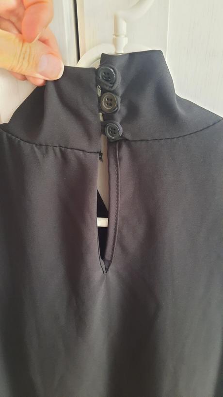 Elegantné, čierne šaty, s