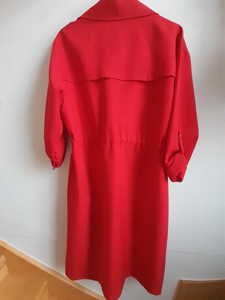 Červený kabát/kardigan,