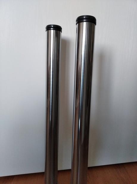 2 x kovová noha k stolu,