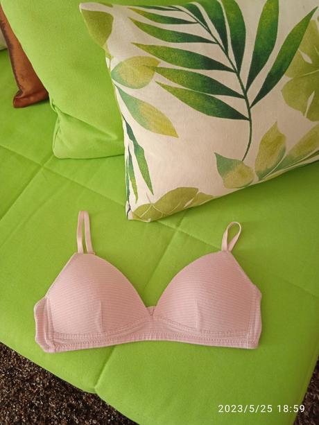 Podprsenka, takko,122