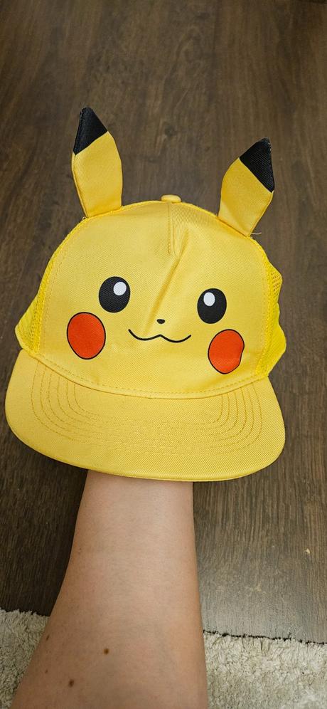 Siltovka pikachu, h&m,140