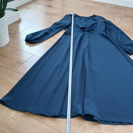 Tmavomodré midi šaty, m