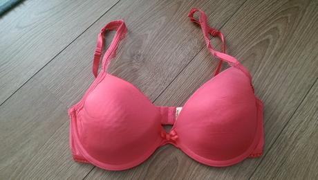 Ružová podprsenka, 75c