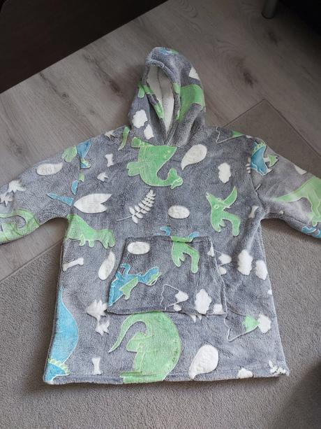 Svietiaca mikina / nahrada deky, 