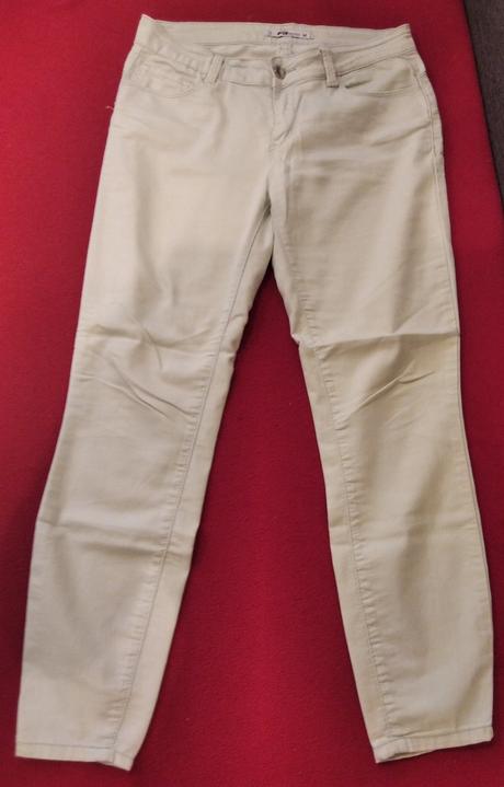 Nohavice mentolovej farby, m