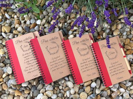 Zápisnik pre pani ucitelku s vlastnym gravirovanim, 