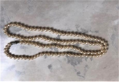 Perlový náhrdelník,