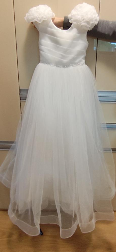 Šaty na 1 sv. prijimanie, 140