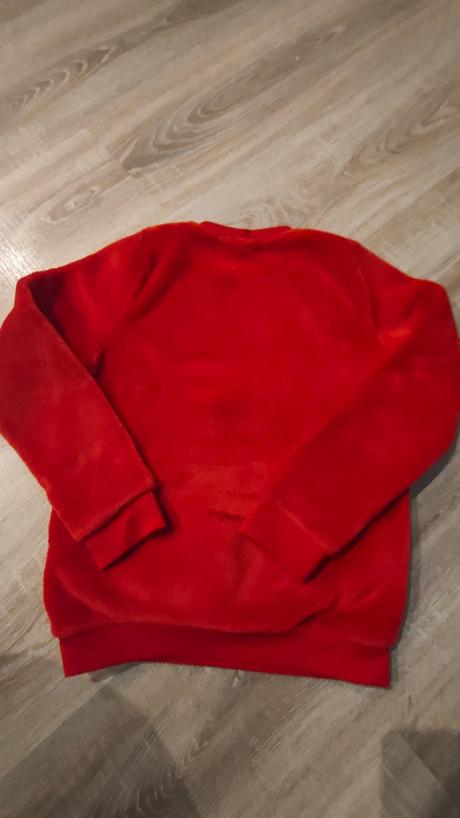 Vianočný pulóver, 134