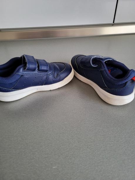 Tenisky + doporučené poštovné, adidas,24