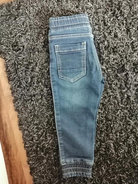 Tmavomodre rifle, lupilu,86