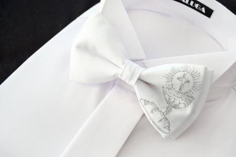 Strieborný motýlik na prvé sväté prijímanie chlieb, 