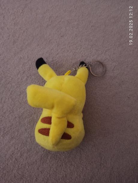 Pokémon pikachu kľúčenka,