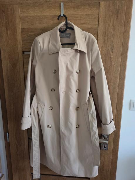 Novy trenckot christian berg velkost 40, 40