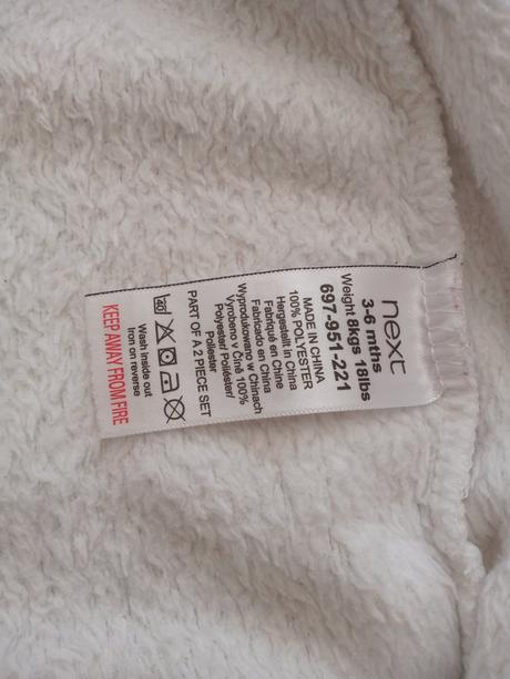 Biely overal snehuliak, next,68