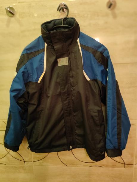 Chlapčenská vetrovka, 146