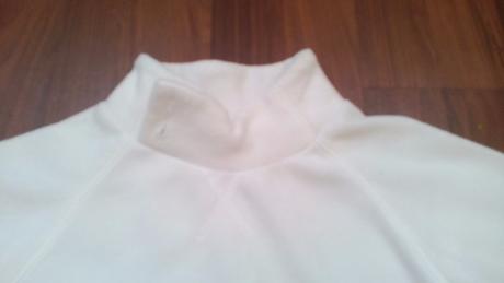 Biela mikina, kik,110