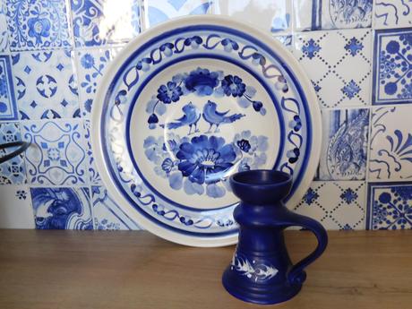 Modra tanier, svietnik, 