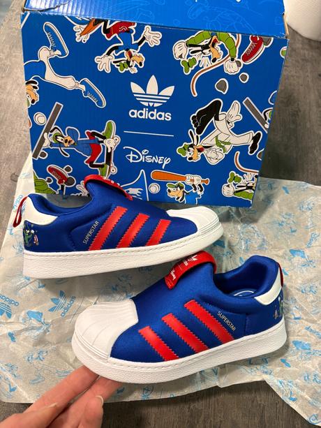 Adidas superstar disney tenisky č.26, adidas,26