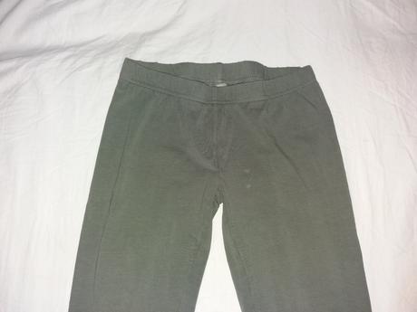 Dámske čierne nohavice č. 40, l