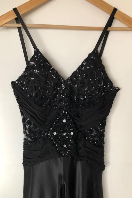 Šaty nádherne 36/38, 38