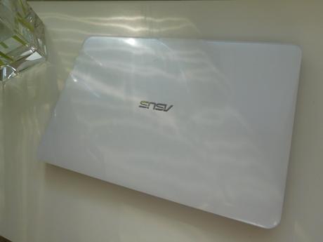 Notebook asus x555l, plne funkčný s nabíjačkou, asus