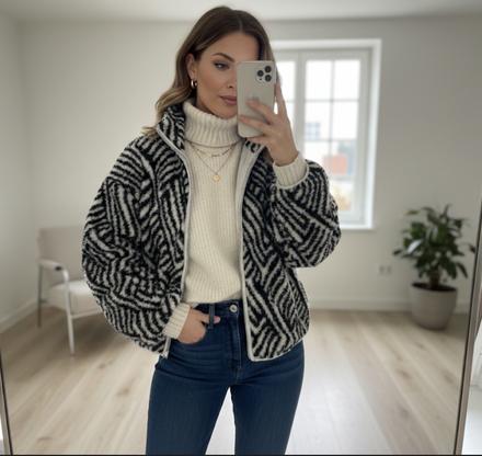 Nádherná bunda značky oysho, s