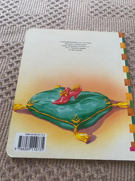 Krásne leporelo na dobrú noc popoluška,