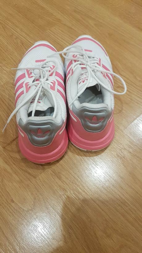 Botasky v. 40, adidas,40