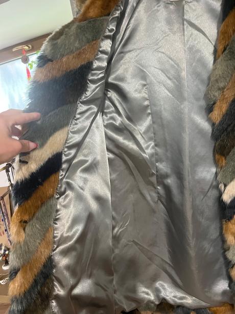 Dámska vesta značka urbancode veľkosť 8, s