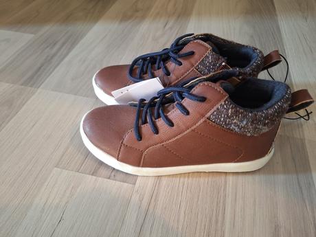 Prechodne tenisky, reserved,32