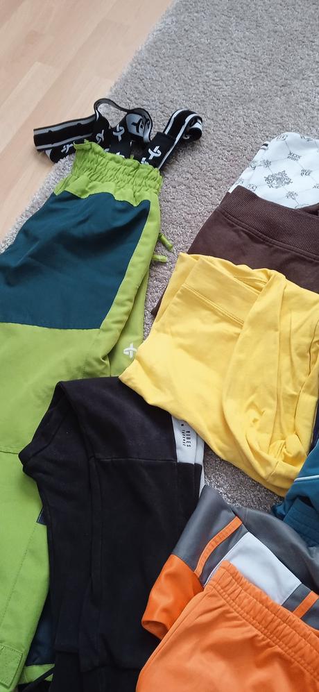 Mikiny veľ.146/152, 146