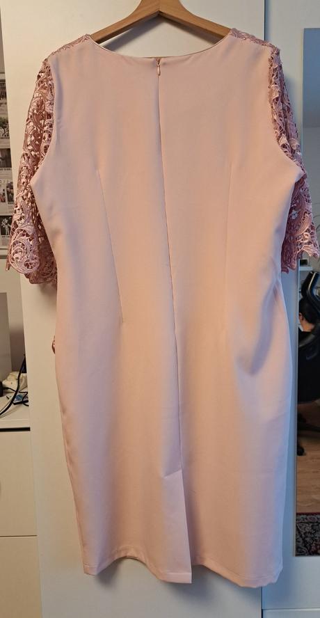 Spoločenské šaty, 48