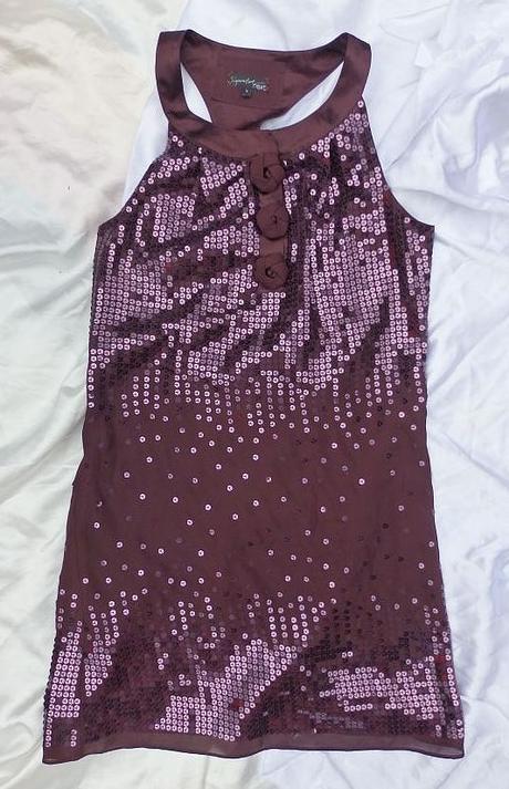 Velmi pekne flitrovane saty na slavnost, next,36