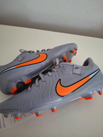 Kopačky nike č.41 ešte 2 roky v záruke s dokladom, nike,41