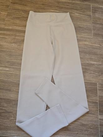 Športové rebrované legíny s, s