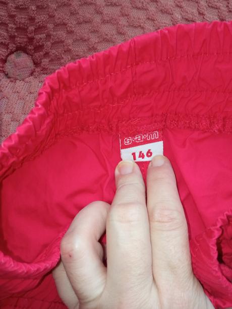 Krátke športovo elegantné nohavice, 146