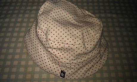 Biely klobúčik s červenými bodkami, veľ. 3-6 mes., mothercare,68