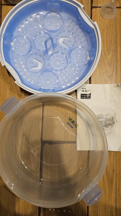 Sterilizátor a flašky, avent