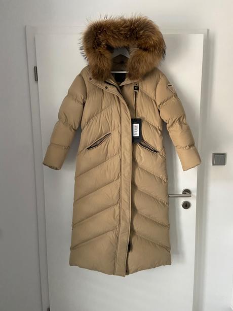 Zimny kabat blauer s pravou kozusinou vel.s, s