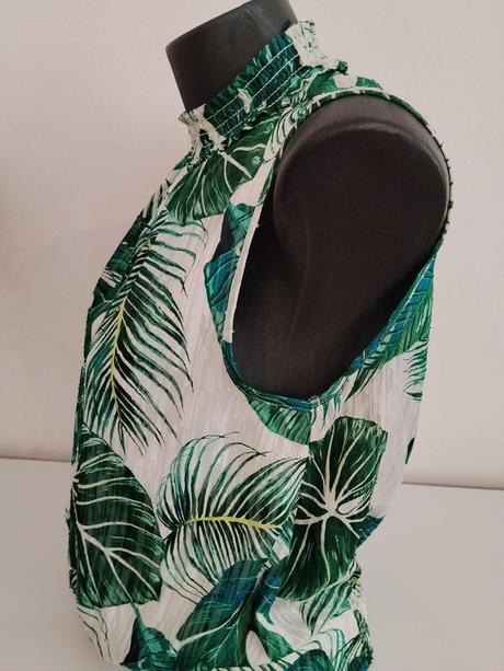 Dorothy perkins tropical top, dorothy perkins,40