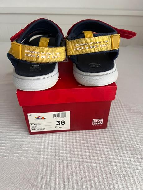 Ľahké sandále veľkosť 36, 36