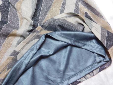 Pekne mini saty/predlzeny top, warehouse,38