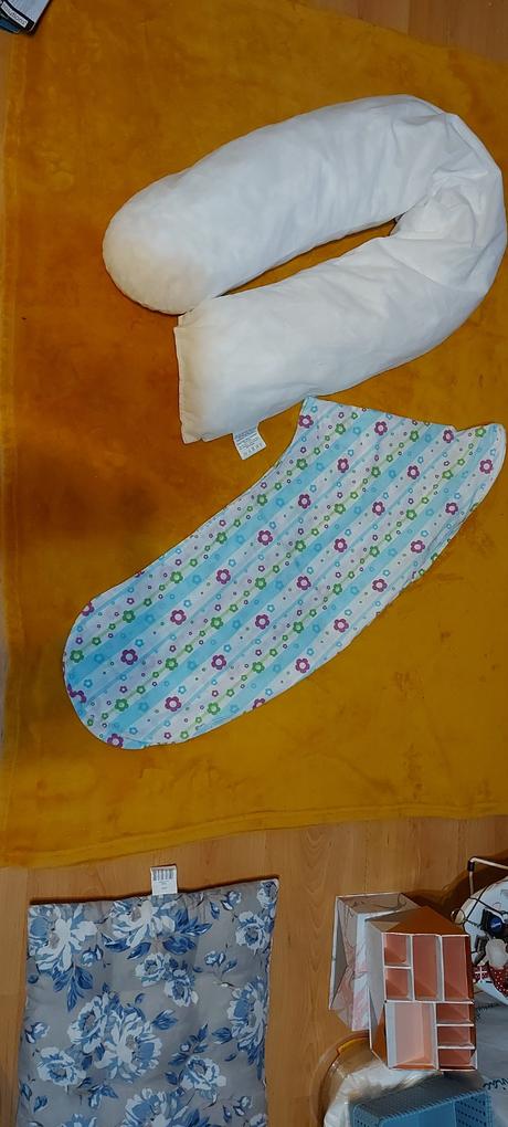 Tehotenský/ dojčiaci vankúš,