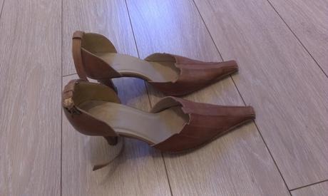 Lodicky,cena z post., baťa,39