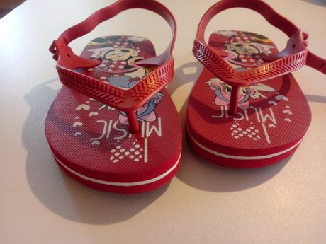Nove minnie sandalky, 24