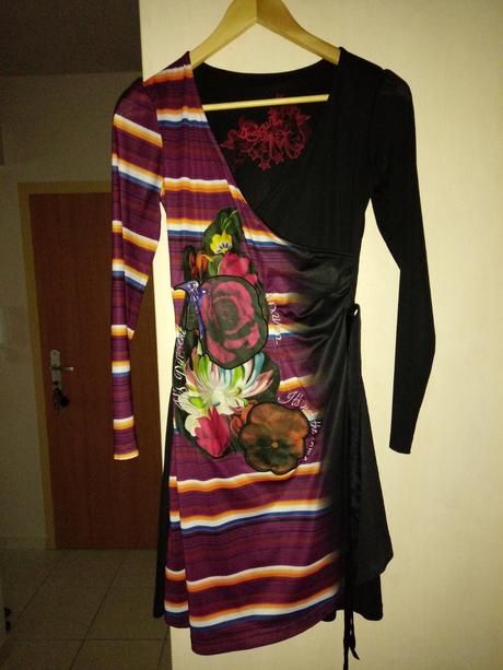 Elegantné šaty zn. desigual veľkosť s, desigual,s