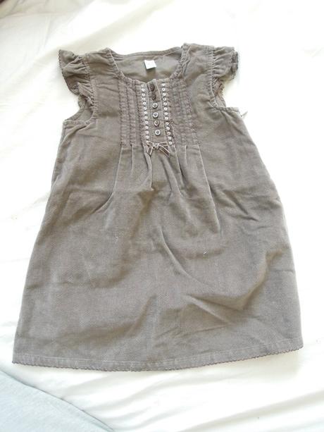 Dievčenske šaty, 92