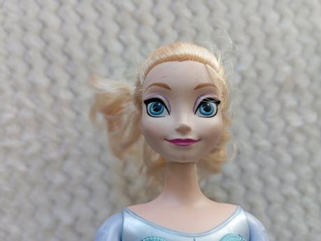 Barbie mattel elsa na korčuliach 2, 